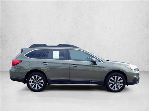 Used 2015 Subaru Outback 2.5i Limited AWD/4WD image 5