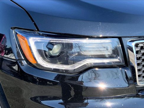 Used 2019 Jeep Grand Cherokee Limited w/ Luxury Group II image 24