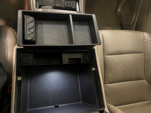 Used 2019 Chevrolet Tahoe Premier w/ Max Trailering Package image 53