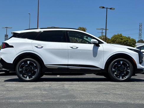 New 2026 Kia Sportage SX AWD/4WD image 3