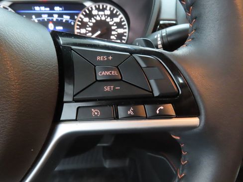 Used 2024 Nissan Altima 2.5 SR w/ SR Premium Package image 13