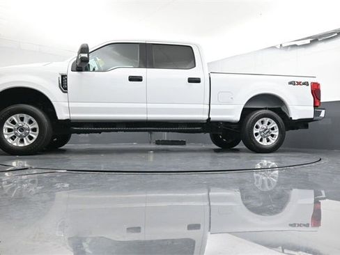 Used 2022 Ford F250 XLT w/ Snow Plow Prep Package image 33