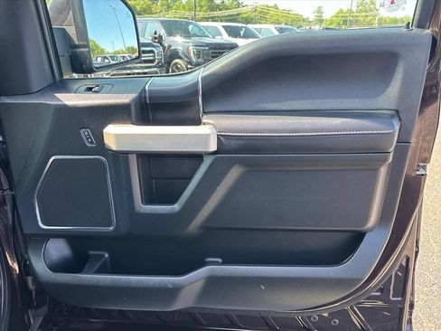 Used 2020 Ford F150 Lariat w/ Equipment Group 502A Luxury AWD/4WD image 14