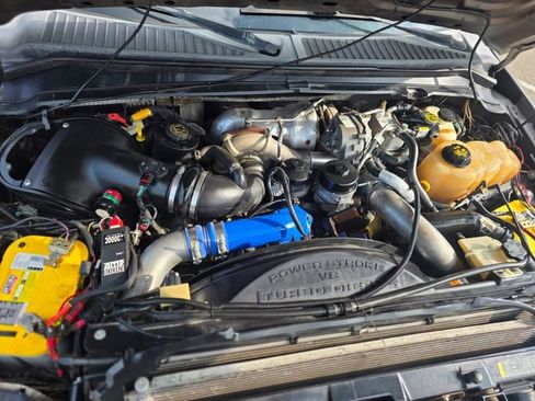 Used 2010 Ford F350 Lariat image 28