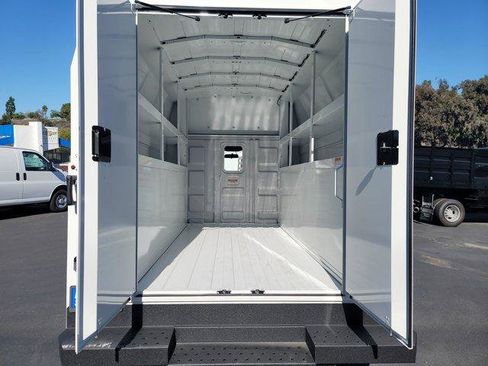 New 2025 Chevrolet Express 3500 w/ Power Convenience Package image 22