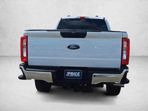 Used 2024 Ford F250 XLT w/ FX4 Off-Road Package AWD/4WD image 6
