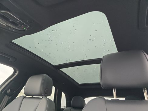 Certified 2023 Audi SQ5 Prestige w/ Prestige Package image 9