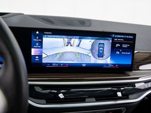 Certified 2023 BMW X7 xDrive40i w/ Premium Package image 28