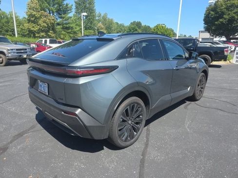 Used 2026 Toyota C-HR AWD/4WD image 8