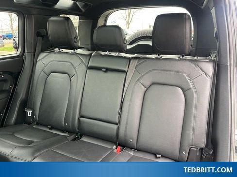 Used 2024 Land Rover Defender 110 SE AWD/4WD image 12