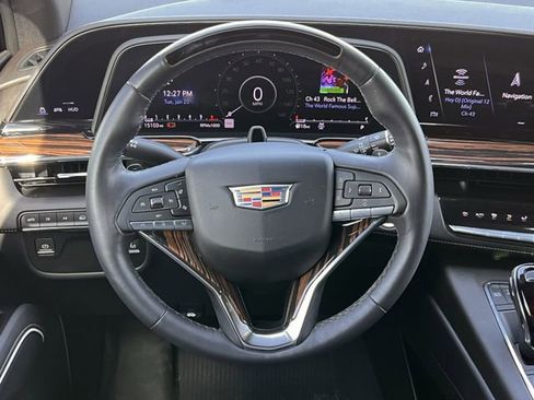 Certified 2024 Cadillac Escalade Premium Luxury image 14