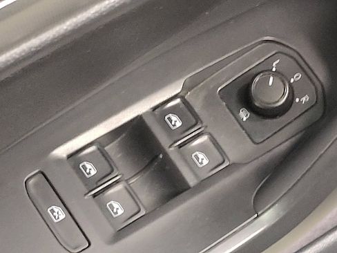 Used 2019 Volkswagen Jetta S w/ Driver Assistance Package FWD image 27