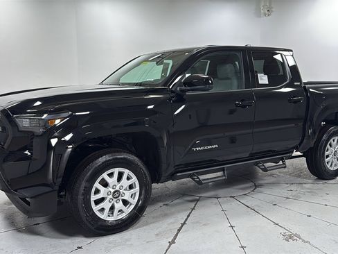 New 2026 Toyota Tacoma SR5 image 1