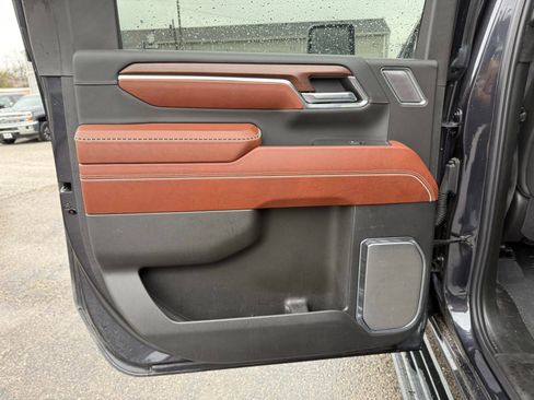 Used 2024 GMC Sierra 3500 Denali Ultimate image 14