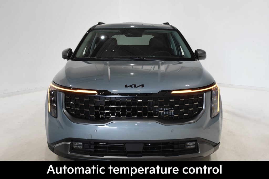 New 2027 Kia Carnival SX FWD image 2