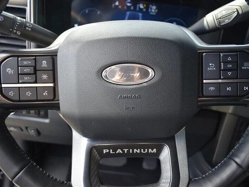 Used 2025 Ford F250 Platinum image 16