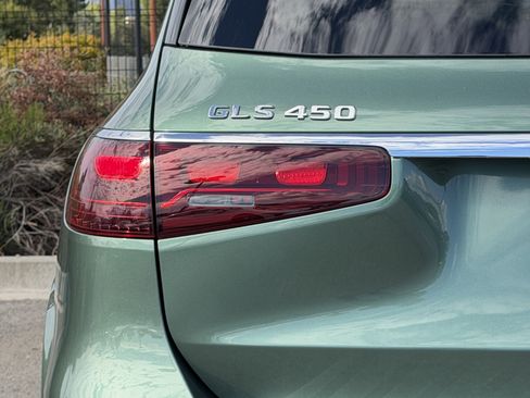 New 2026 Mercedes-Benz GLS 450 4MATIC image 11