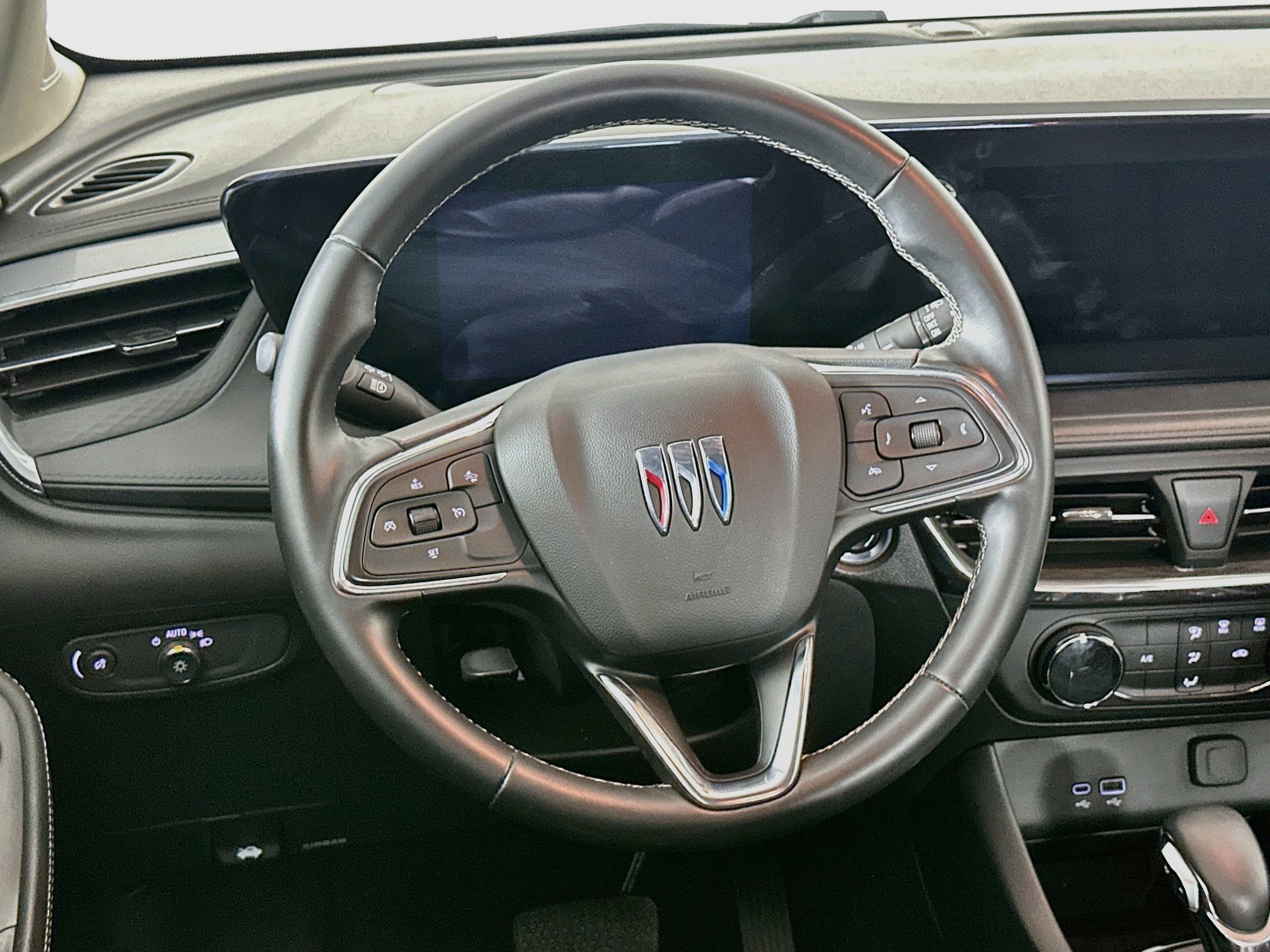 Used 2026 Buick Encore GX Preferred FWD image 18