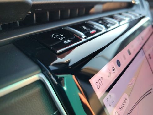 New 2025 Jeep Grand Cherokee Limited image 24