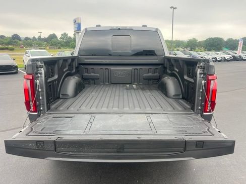 Used 2025 Ford F150 Raptor AWD/4WD image 13