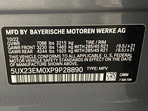 Certified 2023 BMW X7 xDrive40i w/ Executive Package image 21