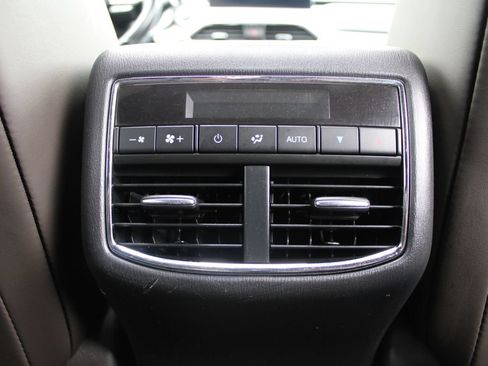 Used 2023 MAZDA CX-9 Signature AWD/4WD image 17