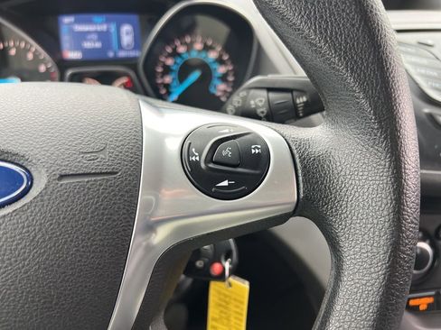Used 2015 Ford Escape SE image 17