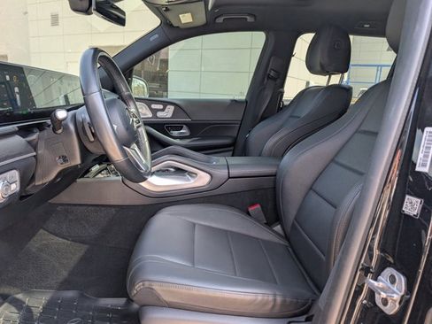 Used 2021 Mercedes-Benz GLS 450 4MATIC image 19