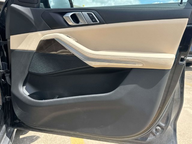 Used 2022 BMW X5 sDrive40i w/ Premium Package RWD image 19