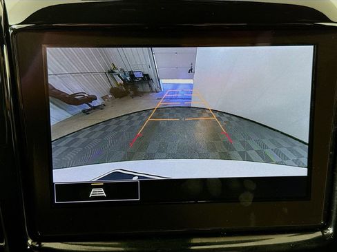 Used 2024 Chevrolet Traverse LT image 13