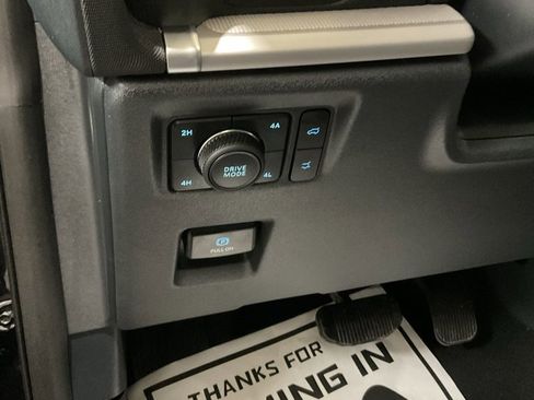 Used 2025 Ford Expedition Max Active image 8