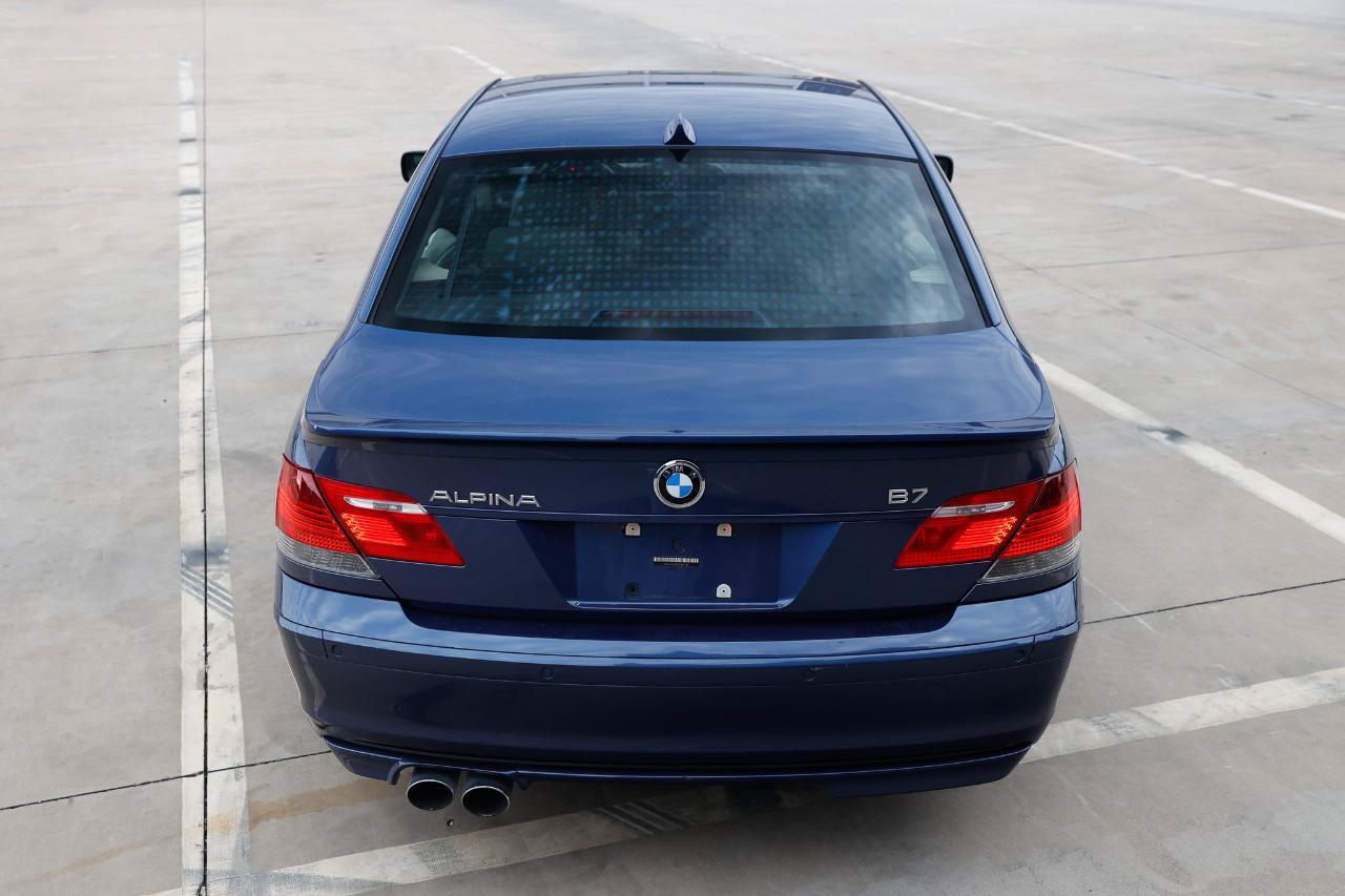 Used 2008 BMW ALPINA B7 w/ Rear Entertainment Pkg RWD image 11