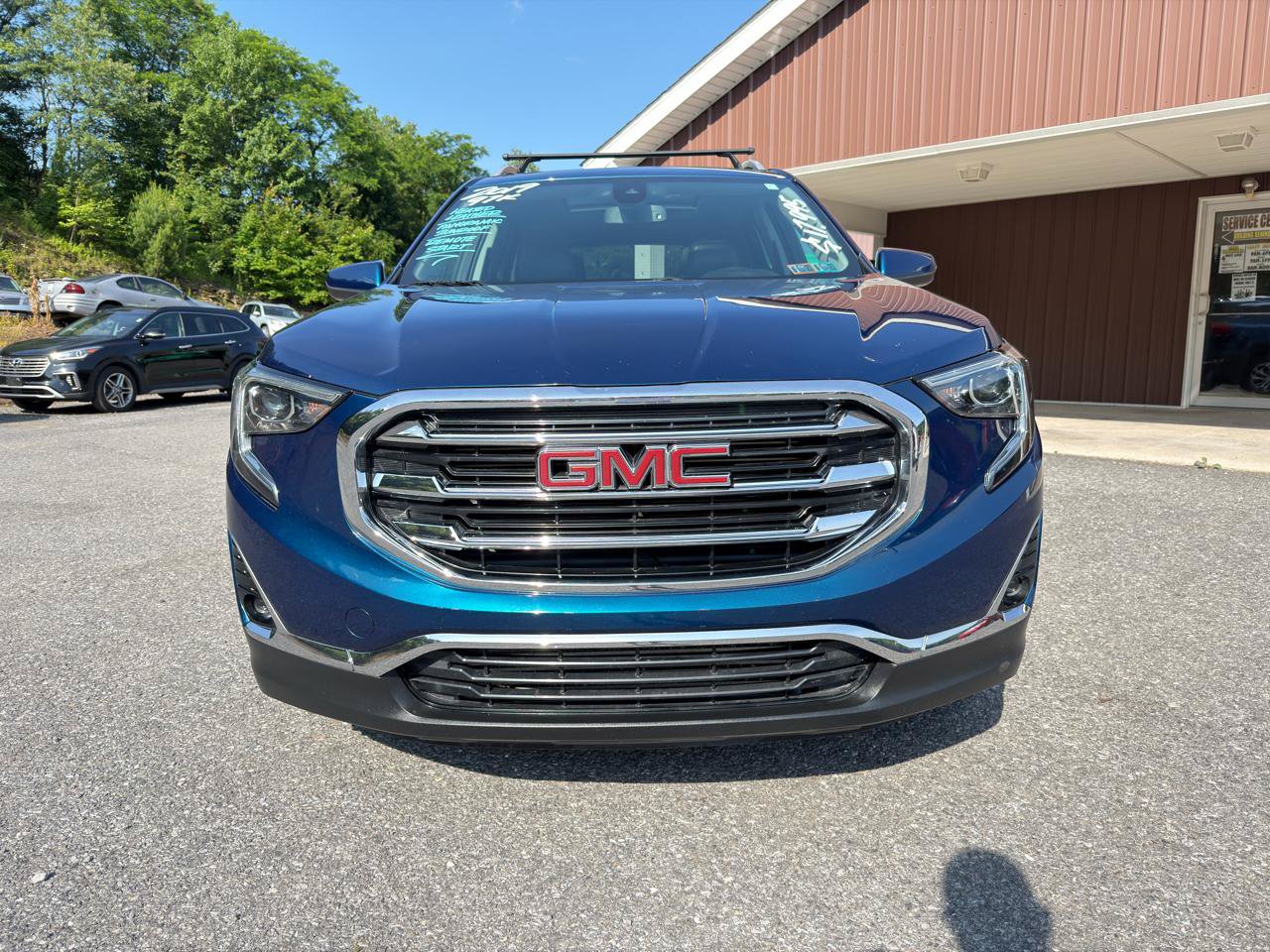 Used 2019 GMC Terrain SLT w/ Preferred Package AWD/4WD image 2