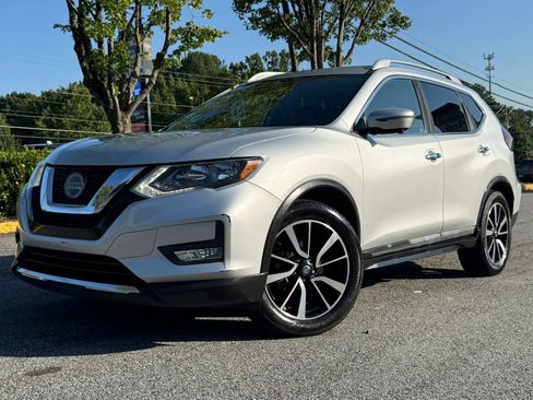 Used 2019 Nissan Rogue SL FWD image 2