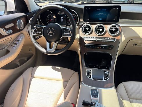 Used 2020 Mercedes-Benz GLC 300 4MATIC image 30