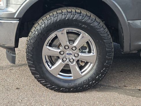 Used 2019 Ford F150 Lariat w/ Equipment Group 502A Luxury image 9