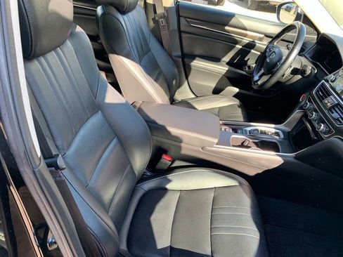 Used 2021 Honda Accord EX-L image 10