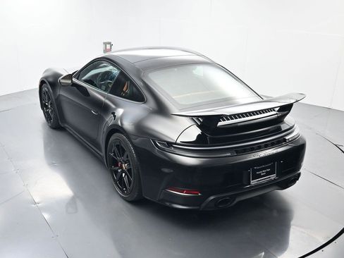 Used 2026 Porsche 911 Carrera S image 39