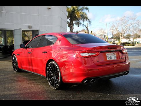Used 2018 Maserati Quattroporte S image 8