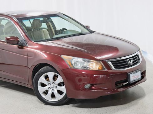 Used 2010 Honda Accord EX-L image 2