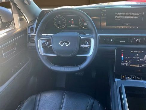 Certified 2025 INFINITI QX80 Sensory image 5