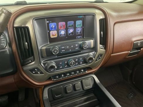 Used 2019 Chevrolet Silverado 2500 High Country w/ Duramax Plus Package image 23