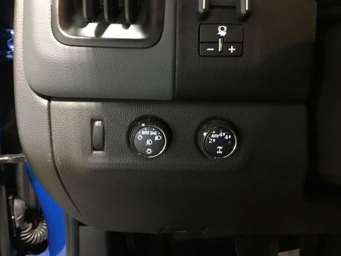 Used 2022 Chevrolet Colorado Z71 image 36