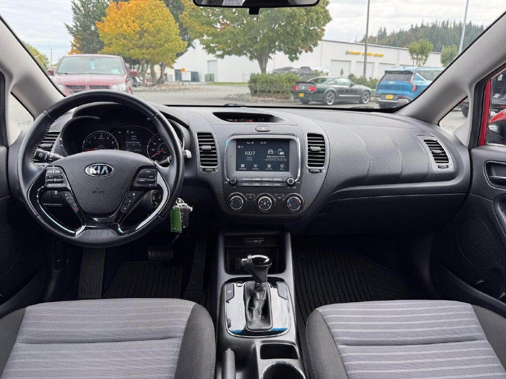 Used 2017 Kia Forte S FWD image 18