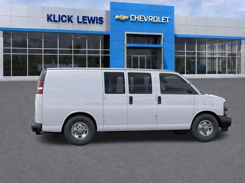New 2025 Chevrolet Express 3500 w/ Driver Convenience Package RWD image 5