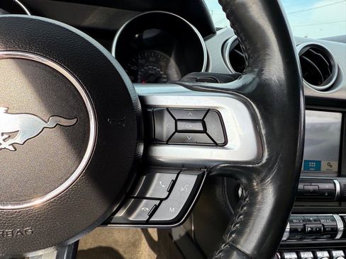 Used 2018 Ford Mustang Premium image 23