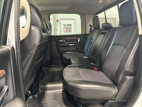 Used 2016 RAM 1500 Laramie w/ Convenience Group AWD/4WD image 25
