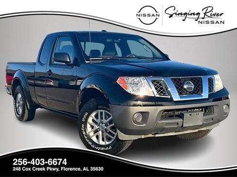 Used 2015 Nissan Frontier SV image 1