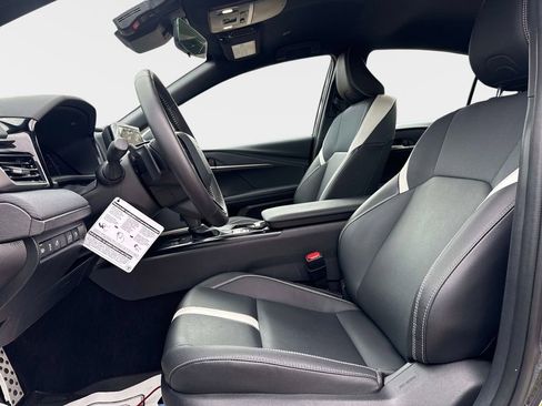 Used 2025 Toyota Camry SE image 20