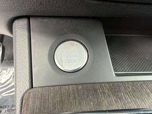 Used 2024 Audi Q5 e Premium w/ Convenience Package AWD/4WD image 16